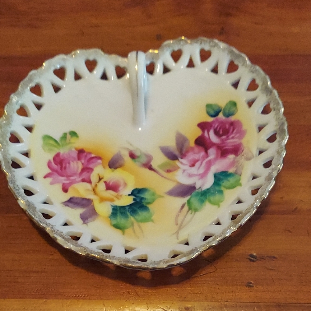 Floral Heart-Shaped Porcelain Dish